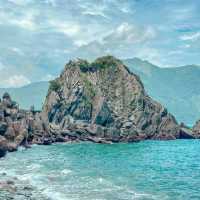 「中之浦海岸：優美海岸風光，舒適海水浴場」