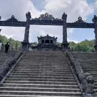สุสานแห่งจักรพรรดิ์ไคดิงห์