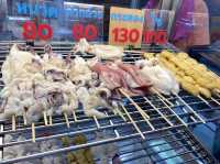 นายปาดหมึกย่างหมวกแดง ร้านเก่าแก่เมืองปากน้ำ