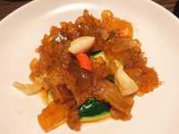「胖哥倆肉蟹煲」珠海首店：人氣爆棚，味道鮮美！