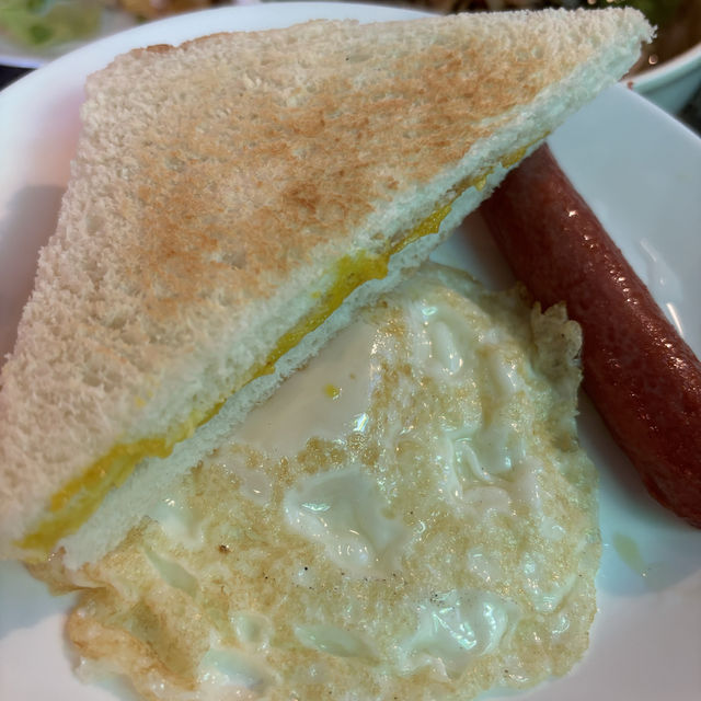 大大碟特色南洋風茶餐廳