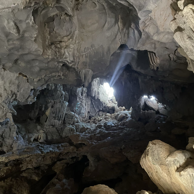 【8月好去處】超大型聚寶盆景點，值得看洞穴風景！