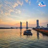 🇲🇾 Discover Terengganu’s Iconic Drawbridge on a Scenic Cruise