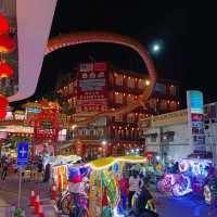 Jonker Street, a good place for shopping and local food experience