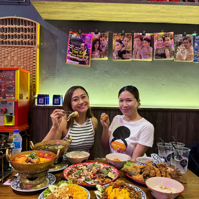YUMMY THAI FOOD IN SG! 🇸🇬