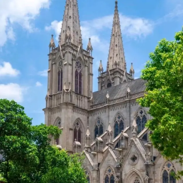 Guangzhou Cathedral: A European-Style Building Full of History and Spirituality