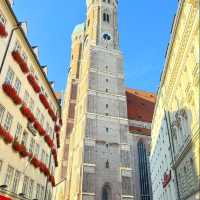 Munich’s Majestic Landmark