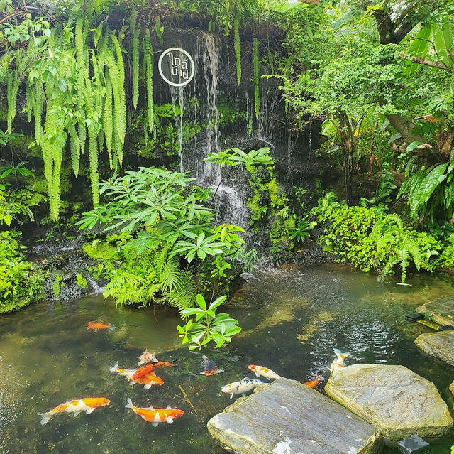 ใกล้บ้าน • In The Garden ~ คาเฟ่ในสวน