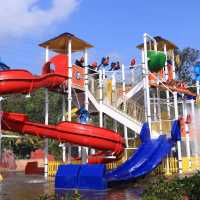 BUKIT MERAH LAKETOWN WATERPARK