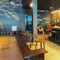 CAFFEE- Warin Chamrap (แคฟฟี่ วาริน)