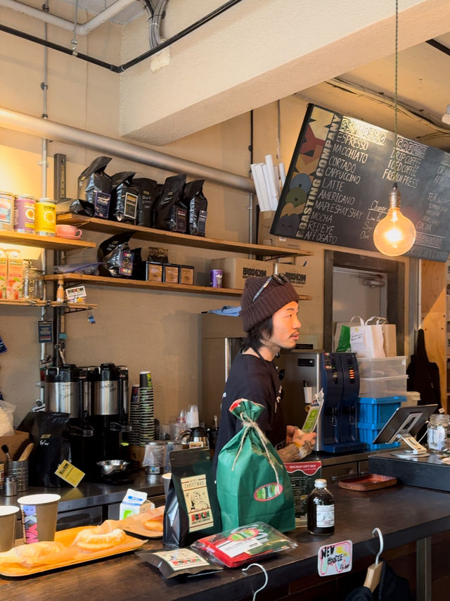 Brooklyn Roasting Company Kitahama คาเฟ่ริมน้ำ