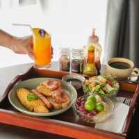 Rongmai mahachai cafe and stay