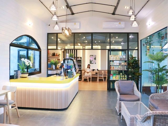 แวะมาทานกาแฟบ้านนายช่าง