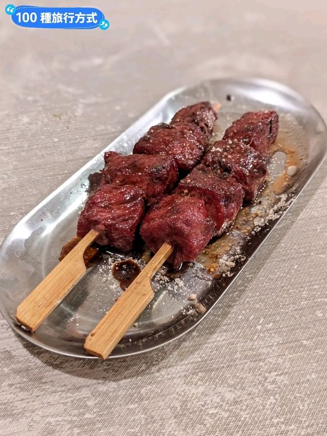 白天賣甜甜圈咖哩飯，晚上變身小酒吧：大丸家、丸裏小酒館