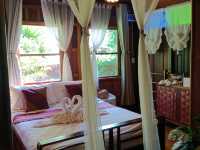 ดิ แอนธีค ริเวอร์ไซด์ The Antique Riverside