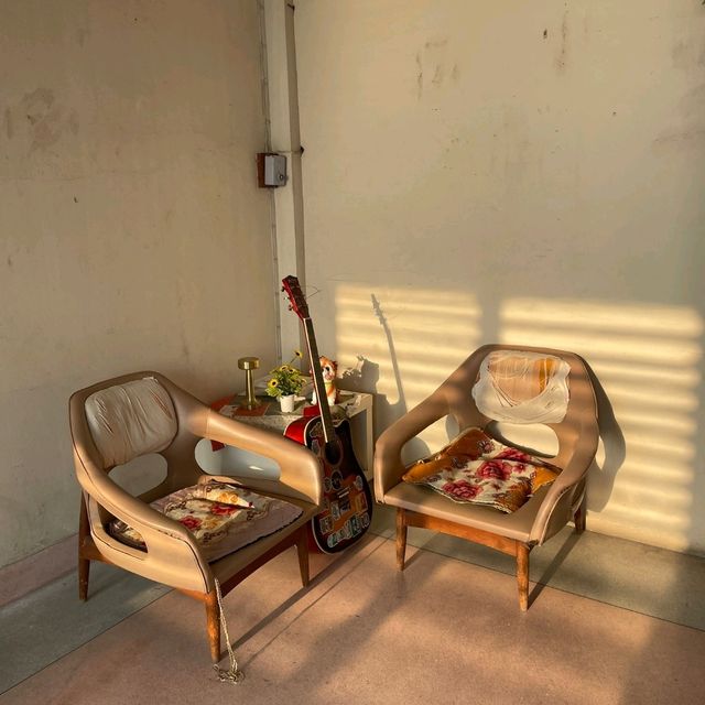HIDDEN LAB CAFE