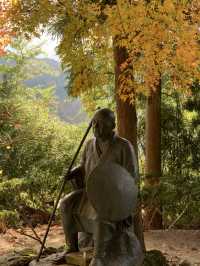 【東北×山形】東北の紅葉🍁名所  岩肌と奇石 紅葉🍁のコントラストが素晴らしい