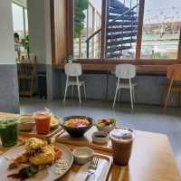 Pretty Start of the Day at Risu Cafe