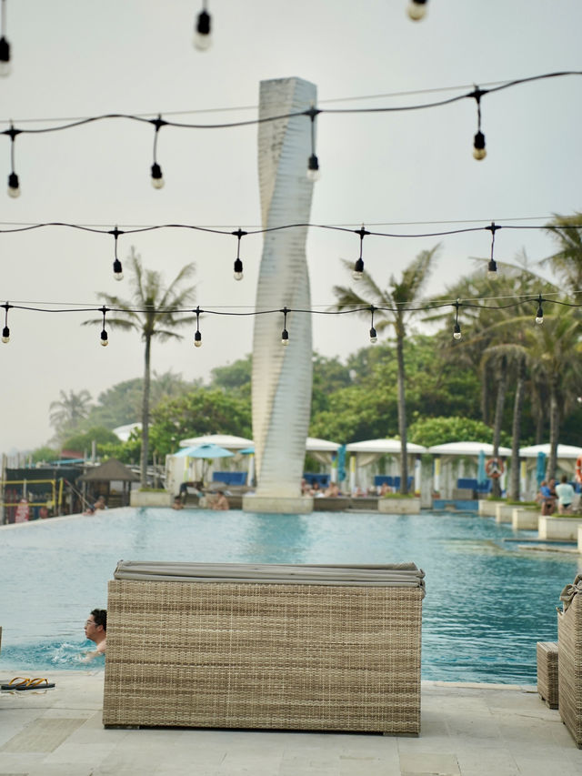 峇里 | canggu坐落沙灘旁酒店 超大個infinity pool!