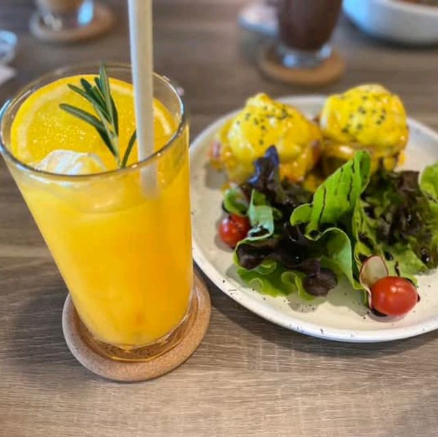  BiraBica - Coffee & Brunch