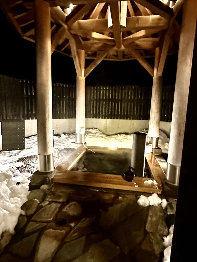 🛏️ 秒殺貴價 Ski In & Out 酒店｜安比高原的溫馨小酒店🌲❄️  