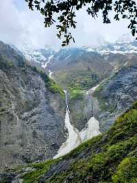 Mingyong Glacier 