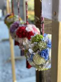 【埼玉×行田】週替わりの花手水が境内の至る所に・・