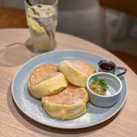 Fluffy Pancakes at Flipper's Shibuya