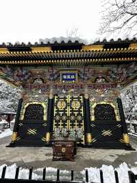 【宮城×冬の旅】伊達政宗を祀る霊廟  雪に包まれ白と黒のコントラストが素晴らしい