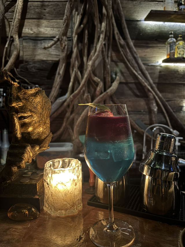 Root Bar บาร์ค็อกเทลลับ