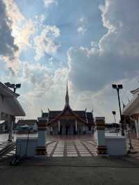 พระธาตุเชิงชุมวรวิหาร