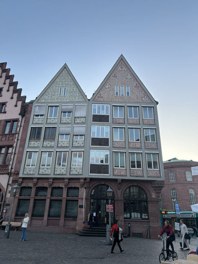 “The Ultimate Frankfurt Day Trip: Where History Meets Modernity