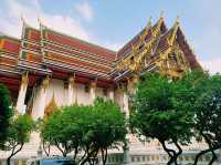泰國曼谷湄南河畔著名皇家古跡寺廟景點：Wat Ratchaburana Ratchaworawihan 拉嘉布拉那寺，適合拍照📸打卡冥想