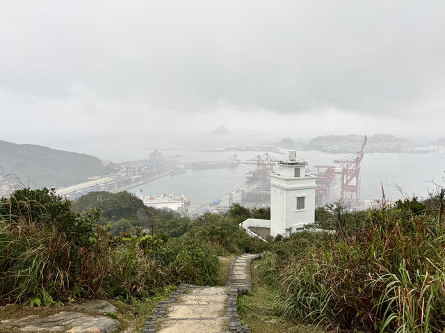傑米探路-基隆秘境球子山燈塔