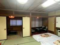 レトロ感あふれる🏮山代温泉雄山閣