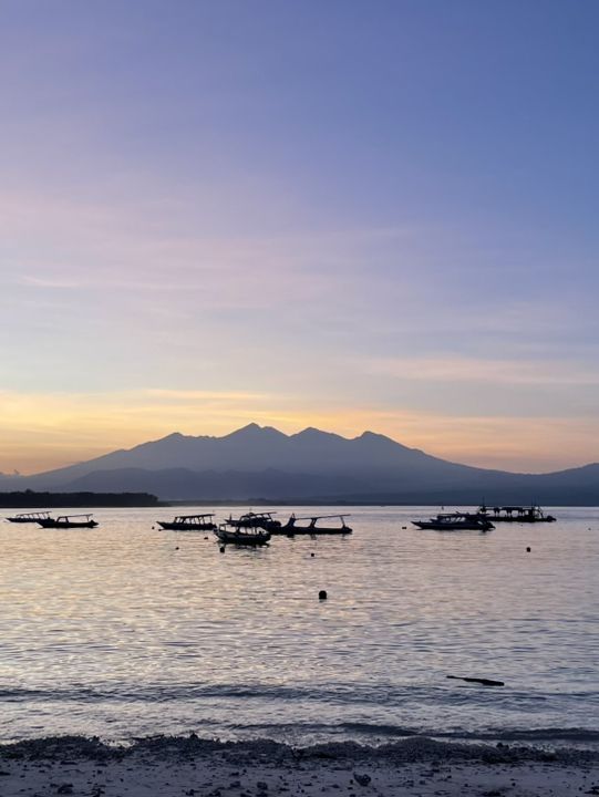 【ギリ島】