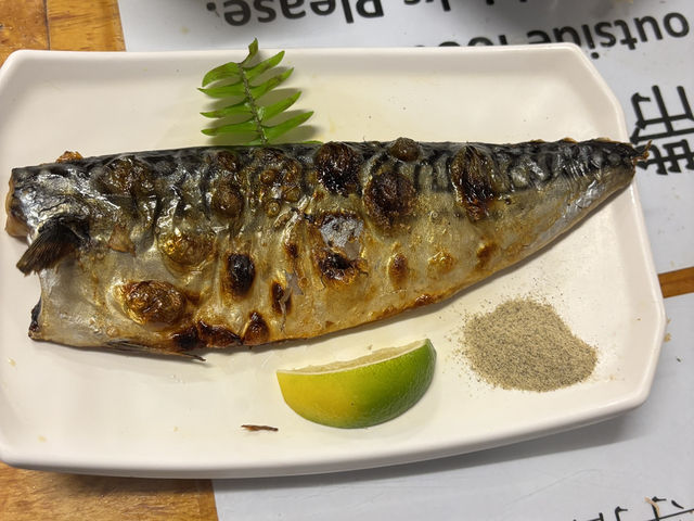 宜蘭頭城老街「樂屋日式料理」，在地人也排隊的老店！