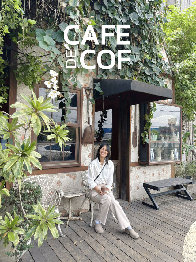 CAFE DE COF คาเฟ่สุดร่มรื่นที่ บ้านบึง