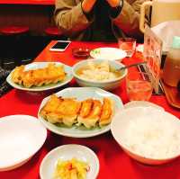 不動の人気Ｎｏ．1！！わざわざ行ってでも定期的に食べたくなる絶品餃子のお店「宇都宮みんみん」🥟