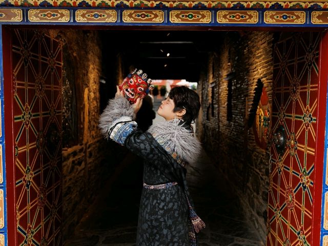 Exploring Barkhor Street: A Lively Market and an Unforgettable Photo Shoot