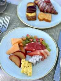Spring in the Maldives: Breakfast with an Ocean View