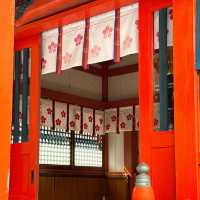 【天神】天神の名前の由来✨鯉が泳ぐ個性派神社✨