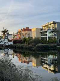 🛶 Venice Beach Canal, LA의 낭만적인 운하 산책!