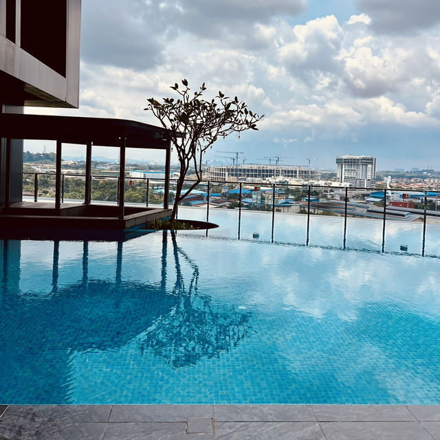 Luxurious stay in the fun part of Shah Alam