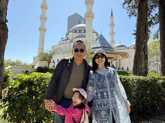 How to Spend a day in Tirana - Albania 🇦🇱 