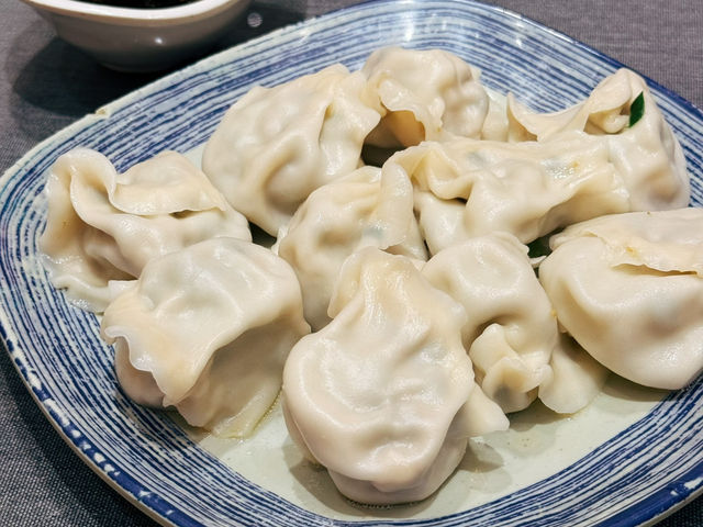 ✨帝都餃子界黑馬！必食東四北大街「滿老餡」爆汁暴擊✨  