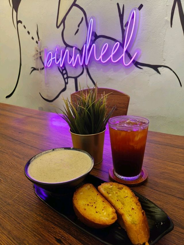 A Whimsical Café Find in the Heart of Georgetown