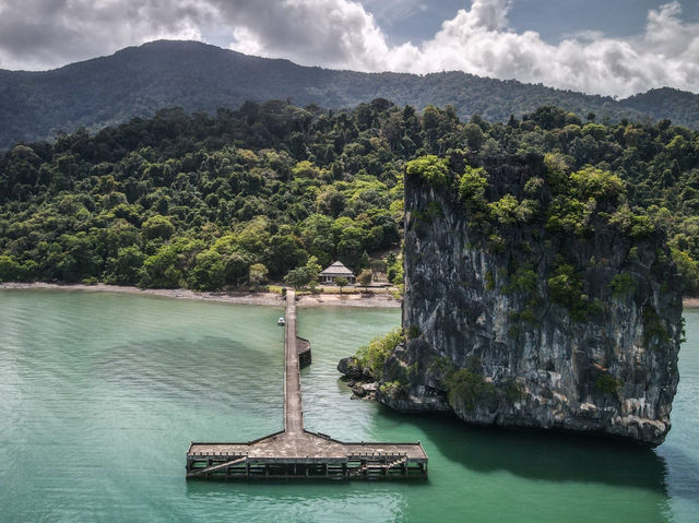 🏝️ Koh Tarutao: A Backpacker’s Guide to Thailand’s Wildest Island Paradise!  