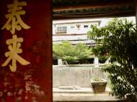 曼谷｜🏛️百年古宅 這間隱身巷弄的傳統宅邸，連在地人都不一定知道，50元就能穿越歷史時空、飽覽河景夕陽，太超值了！
