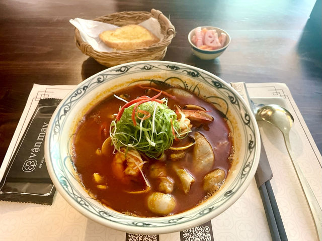 🇻🇳 다낭 분위기 좋은 곱창쌀국수 맛집